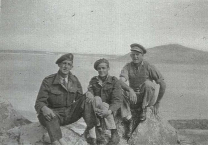 Ben Jooste 04. Benny on Left